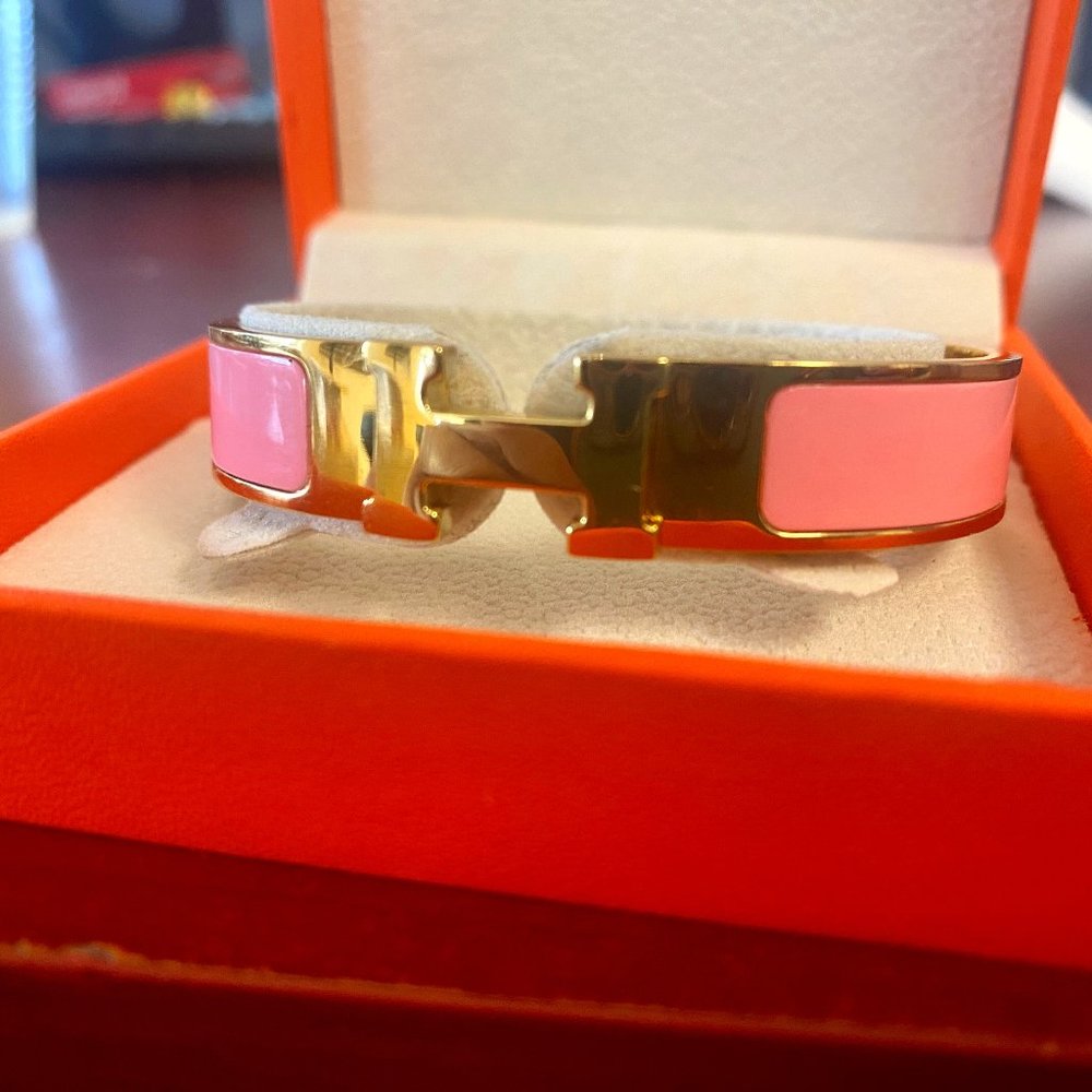 Hermes Clic H bracelet- in rose delirium